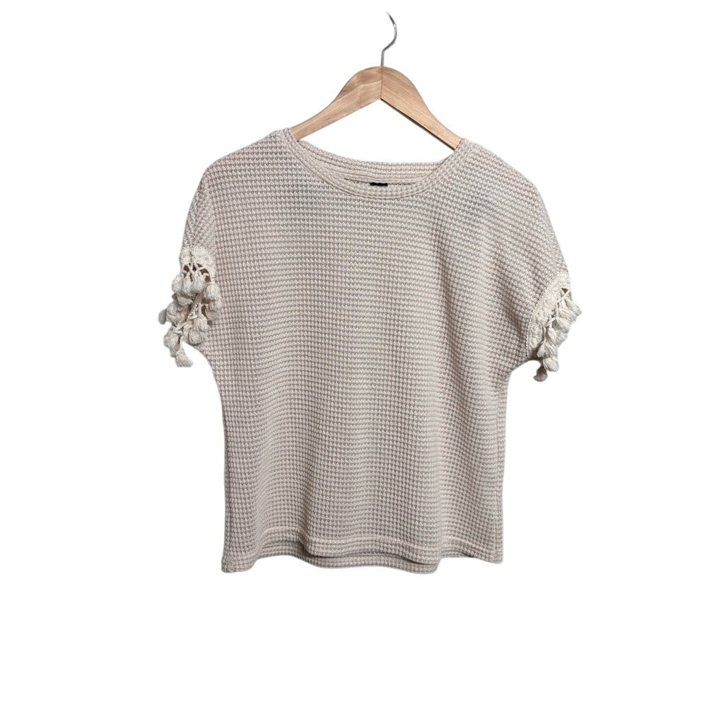 Boho Cream‎ Waffle Knit Short Sleeve Top with Tassel Fringe Detailing Size Large